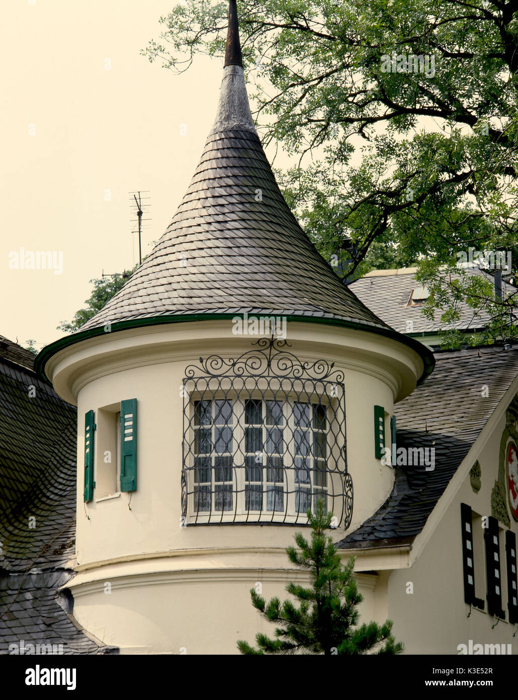 Haus Detail Erker Ta Rmchen Rund Stockfotografie Alamy