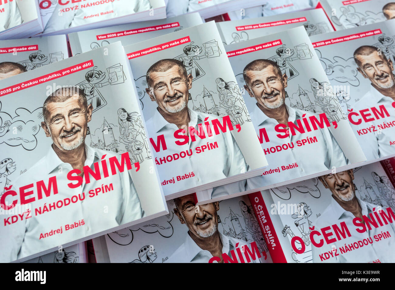 Andrej Babis Buch "Was ich Träume, wenn ich schlafe" Tschechisch 'O čem sním když spím' Stockfoto