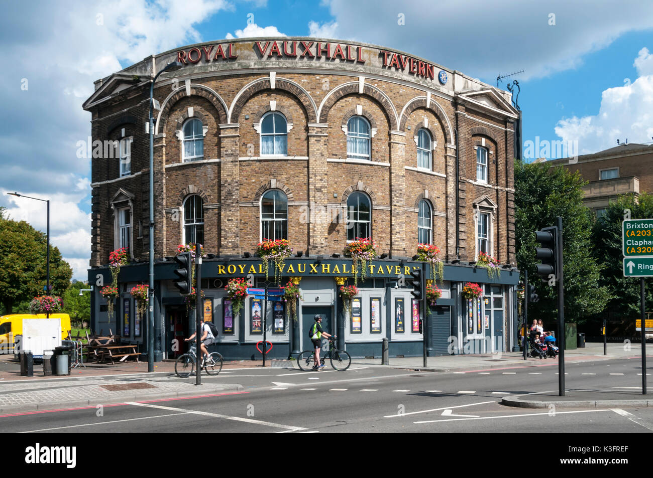 Royal Vauxhall Tavern. Das denkmalgeschützte Pub an der Vauxhall im Süden Londons. Stockfoto