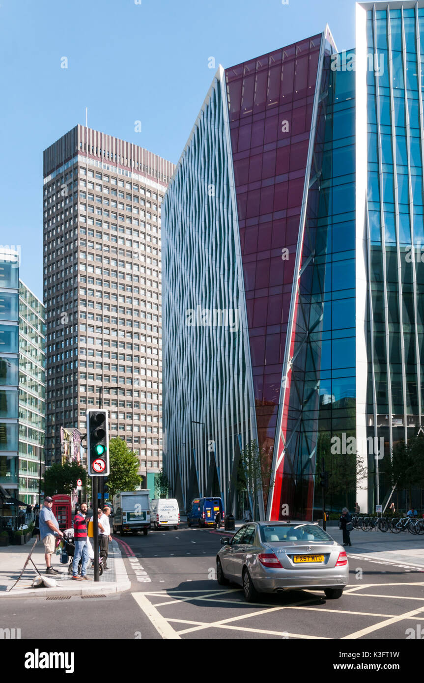 Nova Victoria (rechts) durch PLP Architektur in London gewann die 2017 Karbunkel Cup für schlimmste neue Gebäude in Großbritannien des Jahres. Stockfoto