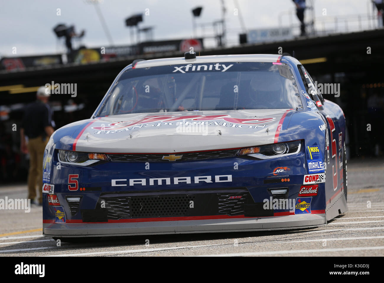 Darlington, South Carolina, USA. 1. Sep 2017. September 01, 2017 - Darlington, South Carolina, USA: Michael Annett (5) nimmt zu dem Titel für den Sport Clips Haarschnitte VFW 200 bei Darlington Raceway in Darlington, South Carolina zu üben. Credit: Justin R. Noe Asp Inc/ASP/ZUMA Draht/Alamy leben Nachrichten Stockfoto