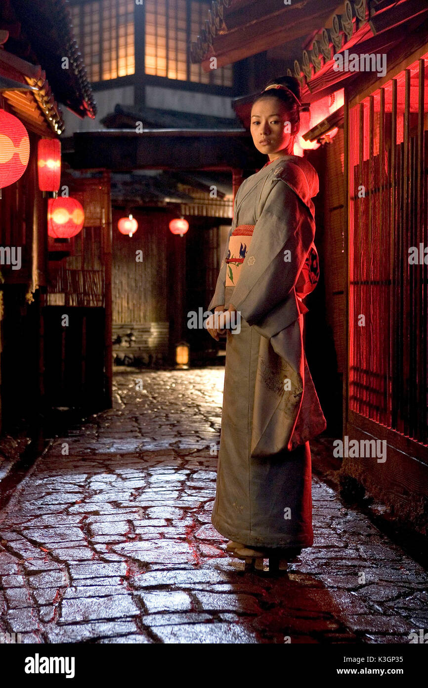 Im Bild: Ziyi Zhang als Sauyri. Die geisha Sterne Ziyi Zhang, Gong Li, Michelle Yeoh, Ken Watanabe und wird von Rob Marshall geleitet. ** Alle BILDER SIND EIGENTUM VON SONY PICTURES ENTERTAINMENT INC. Nur für Werbezwecke verwenden. Verkauf, VERVIELFÄLTIGUNG ODER WEITERGABE DES MATERIALS IST VERBOTEN. Von Buena Vista International verteilt. Die geisha Ziyi Zhang Datum: 2005 Stockfoto