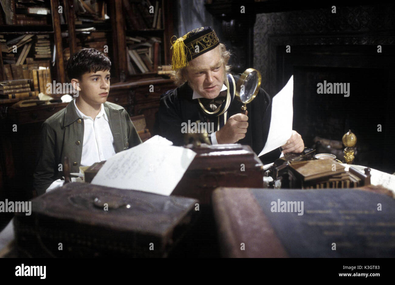 Fünf KINDER UND ES JONATHAN BAILEY, Kenneth Branagh Datum: 2004 Stockfoto