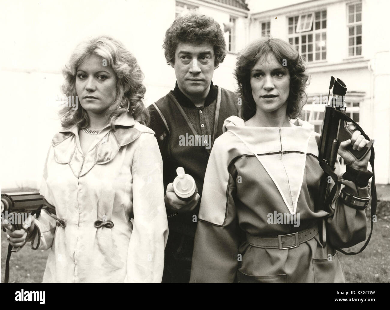 BLAKE'S 7 [TV-Serie GROSSBRITANNIEN 1977 - 81] Von links - SALLY KNYVETTE als Jenna, Gareth THOMAS, wie Blake, JAN CHAPPELL als Cally Stockfoto