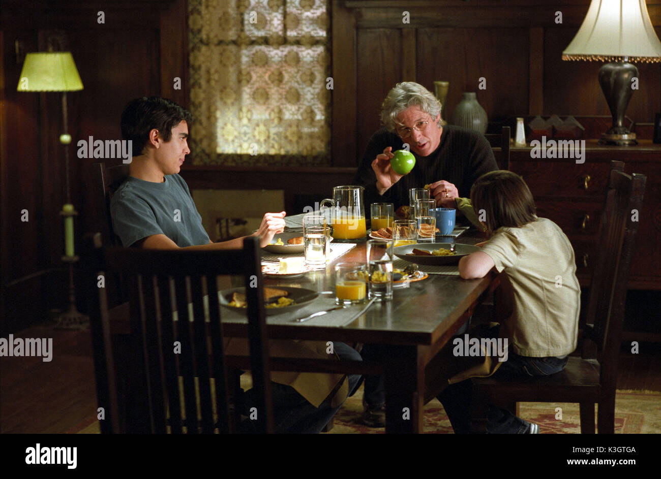 Biene SAISON MAX MINGHELLA, RICHARD GERE, FLORA CROSS Datum: 2005 Stockfoto