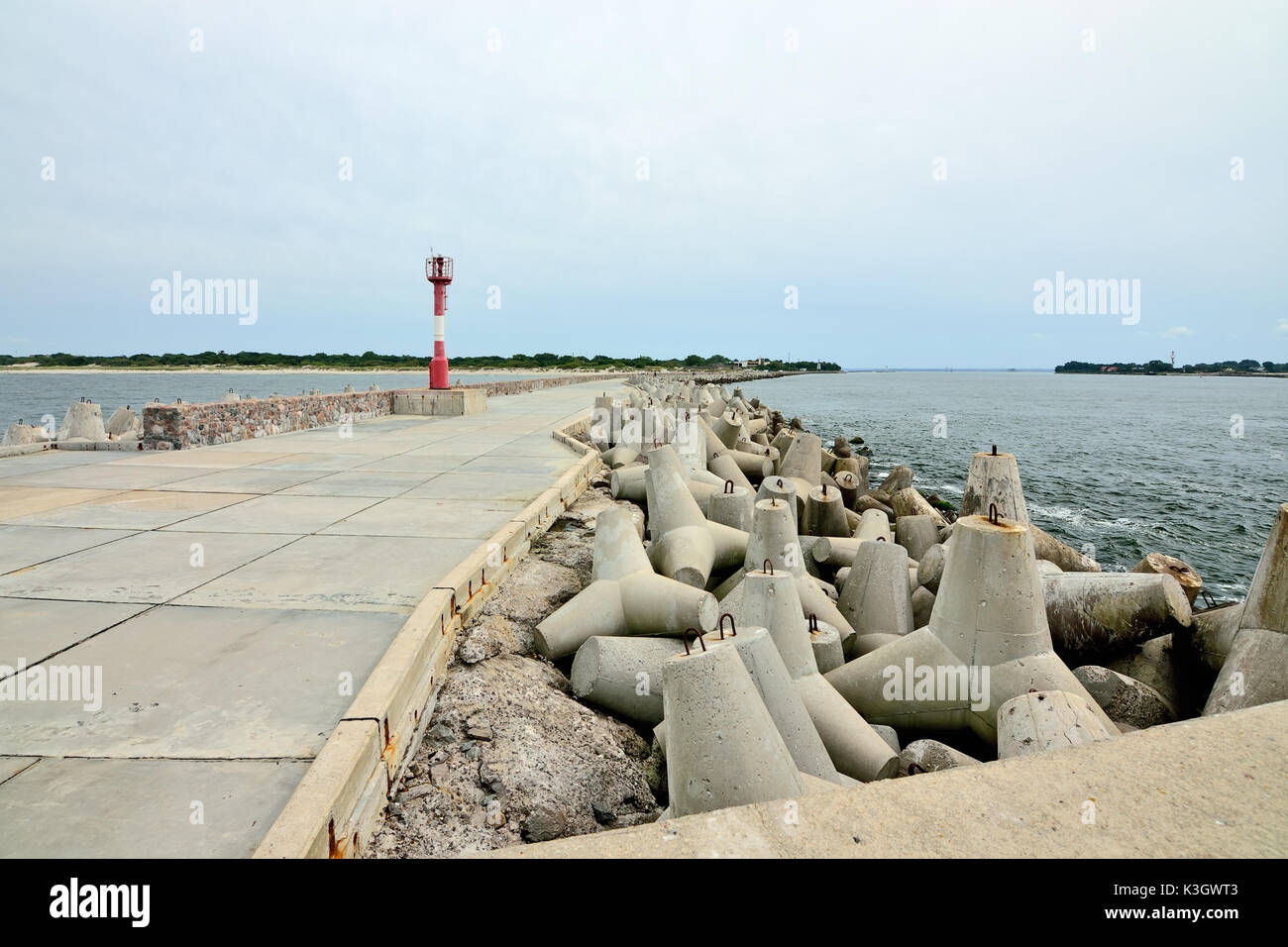 North Pier, schützende Küstenbefestigung. Baltijsk, Oblast Kaliningrad Russland Stockfoto