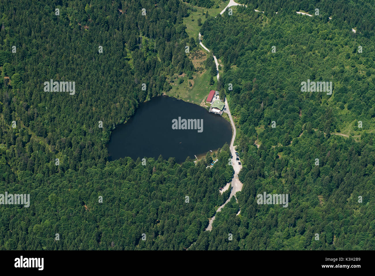 Pflegersee, Restaurant mit Terrasse, Außenpool, Garmisch-Partenkirchen, Luftbild, Deutschland, Bayern, Oberbayern, Bayerische Alpen, Werdenfelser Land Stockfoto