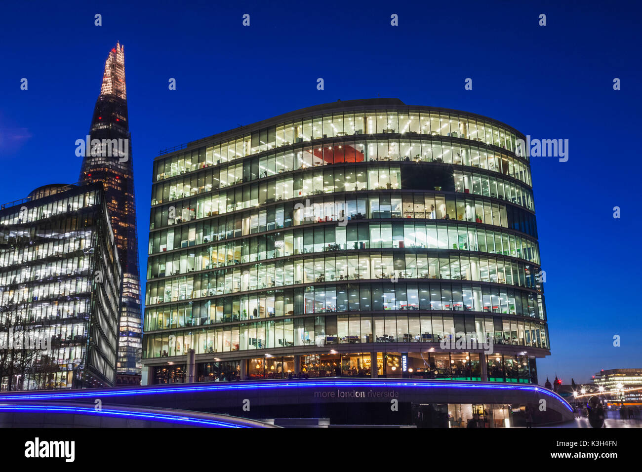 England, London, Southwark, mehr London Bürogebäude und der Shard Stockfoto