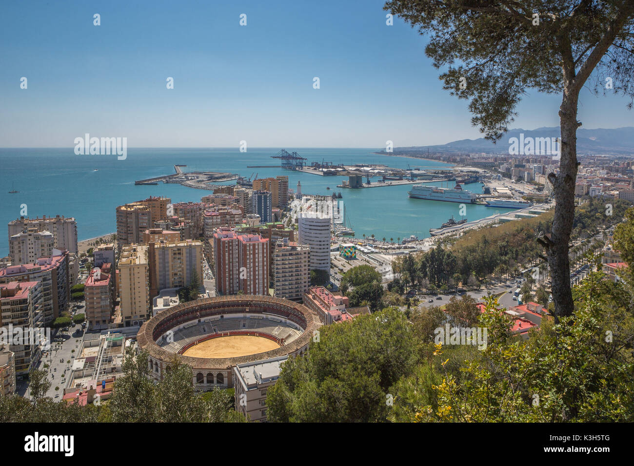 Panorama hafen von malaga -Fotos und -Bildmaterial in hoher Auflösung ...