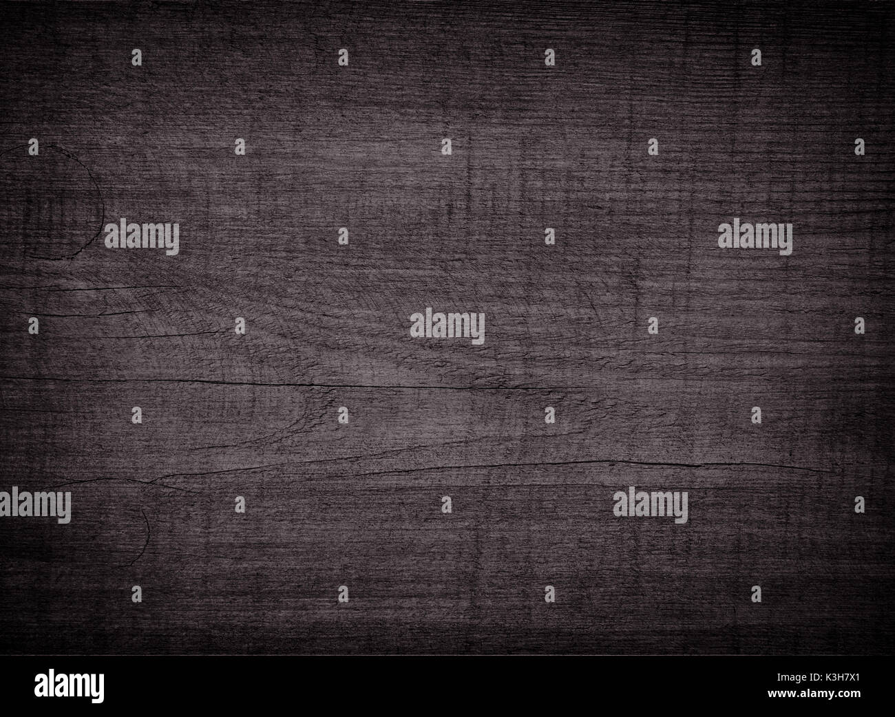 Dunkle zerkratzt Grunge Schneidebrett. Stockfoto