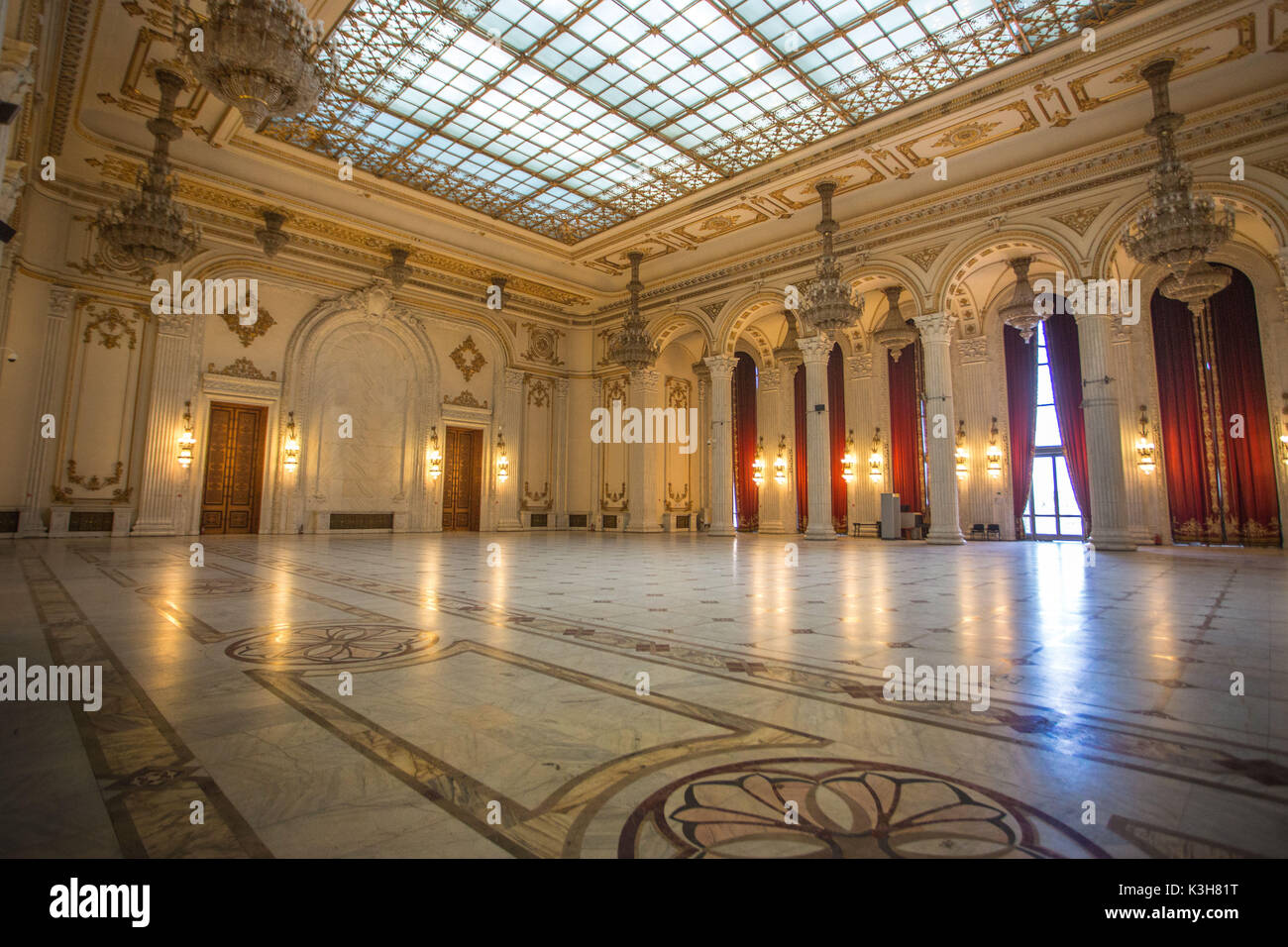 Bukarest Stadt, das Parlamentsgebäude, Innere, leere Halle, Stockfoto