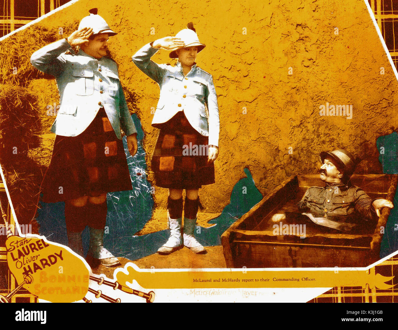 BONNIE SCOTLAND STAN LAUREL, Oliver Hardy, JAMES FINLAYSON Datum: 1935 Stockfoto