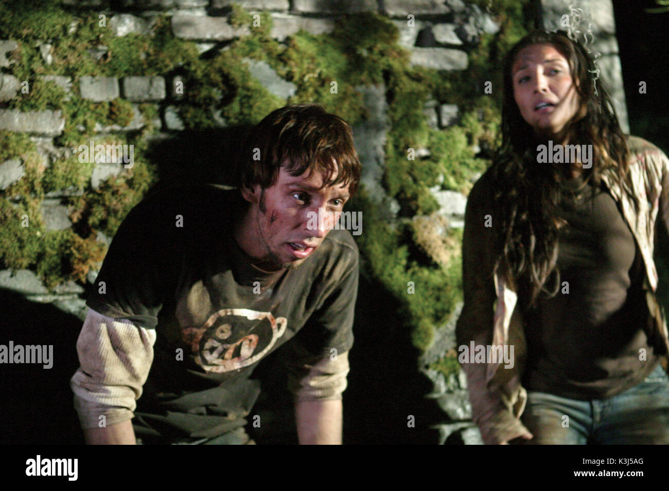 HATCHET Joel David Moore als Ben und Tamara Feldman als marybeth Datum: 2006 Stockfoto