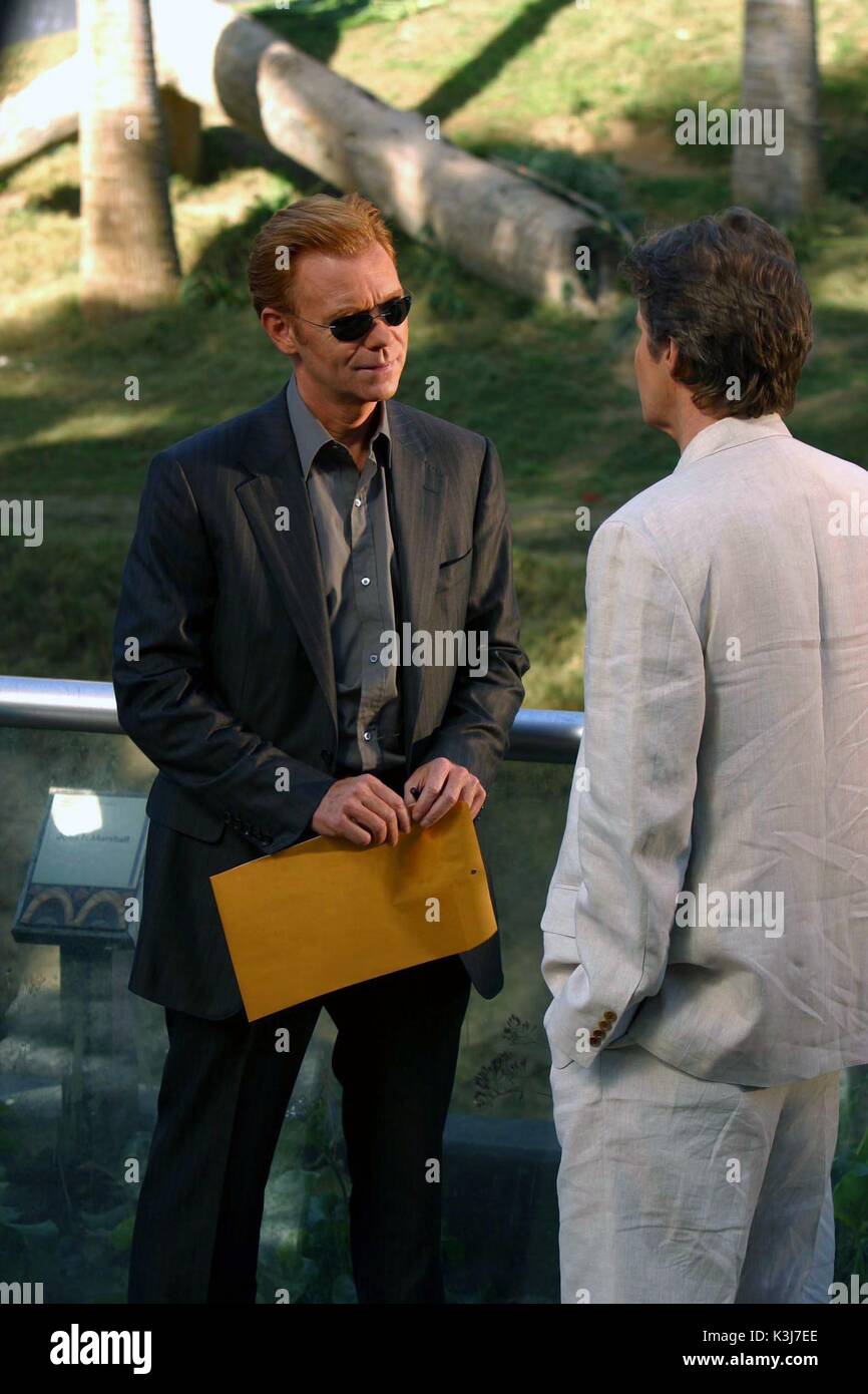 CSI MIAMI Series#1/Episode#16/ Evidence of Things Unseen Tx: 17/02/03 DAVID CARUSO AS LT. Horatio Caine, CSI MIAMI [US / CAN TV SERIES 2002 - ] Series#1/Episode#16/ Evidence of Things Unseen Tx: 17/02/03 DAVID CARUSO AS LT. Horatio Caine [Left] CSI MIAMI [US / CAN TV SERIES 2002 - ] Series#1/Episode#16/ Evidence of Things Unseen Tx: 17/02/03 DAVID CARUSO AS LT. Horatio Ca Stockfoto