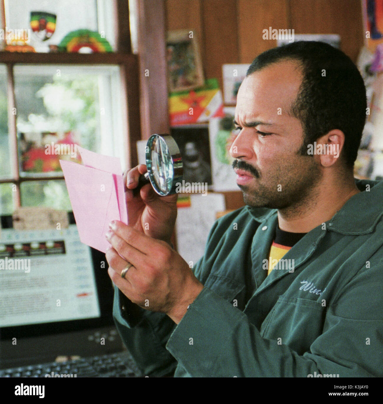 BROKEN FLOWERS JEFFREY WRIGHT GEBROCHEN BLUMEN Datum: 2005 Stockfoto