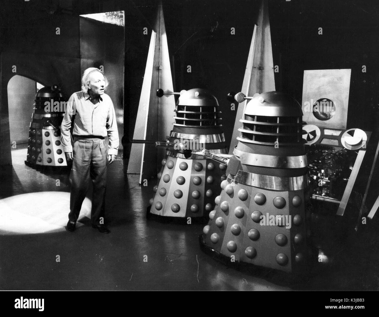 Arzt, [BR TV-Serie 1963 -] WILLIAM HARTNELL als die Überlebenden "Der Arzt", den 28. Dezember 1963 Der erste Auftritt der Daleks DOCTOR WHO Stockfoto