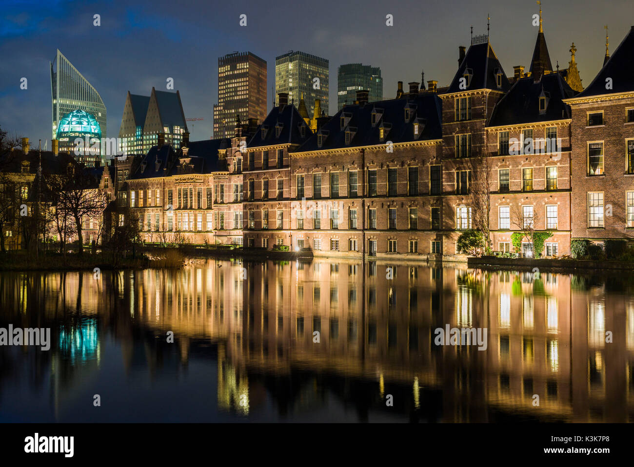 Niederlande, den Haag, Binnenhof niederländischen Parlament Gebilde, Morgendämmerung Stockfoto