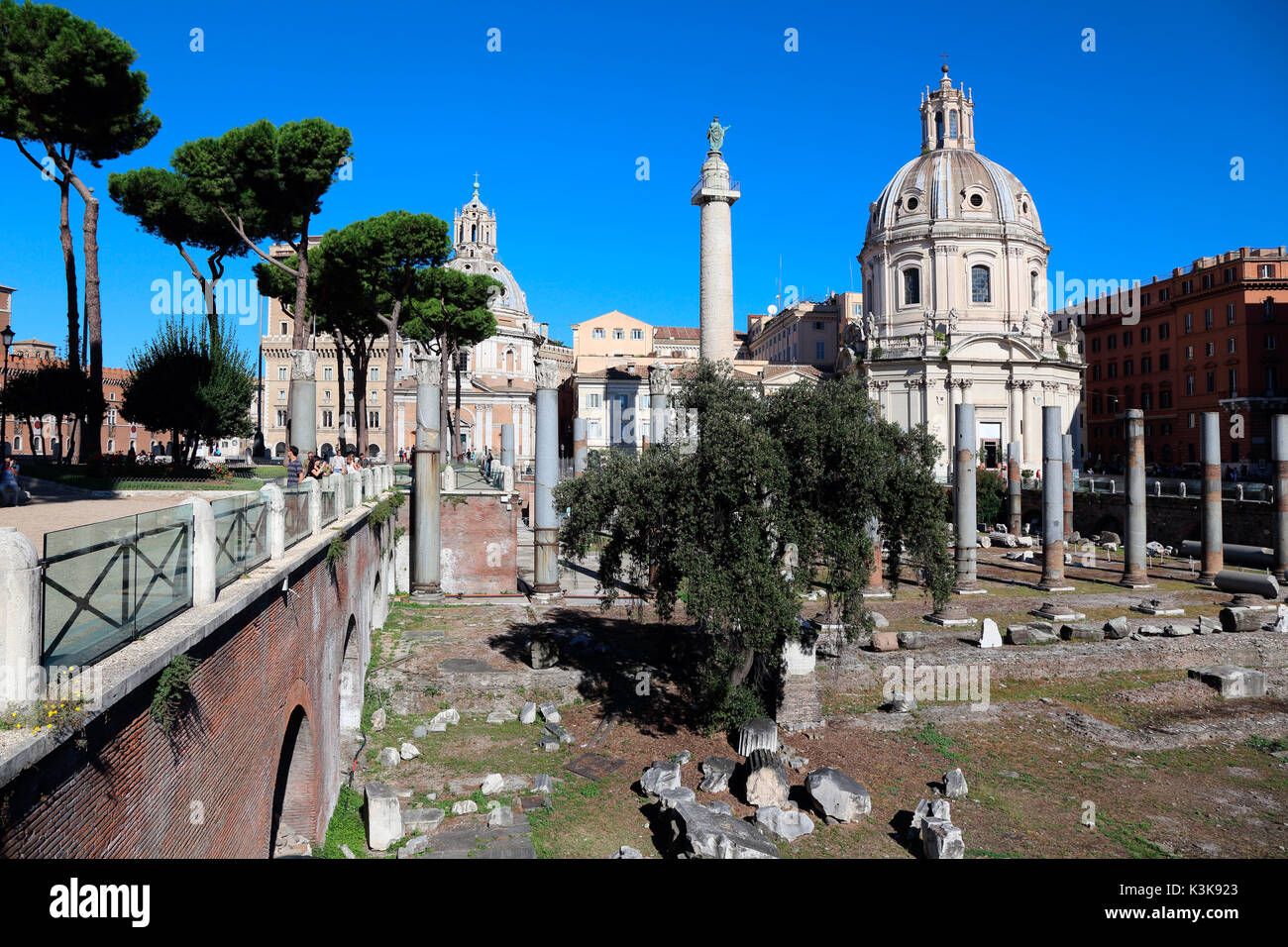 Italien Rom Chiesa Cattolica SS Nome di Maria Piazza Colonna Traiana Foro Traiano Stockfoto