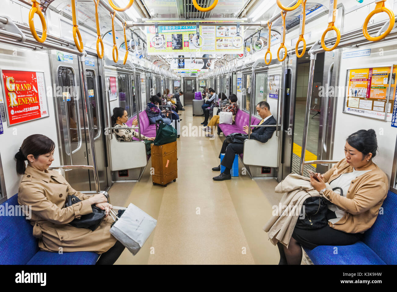 Japan, Hoshu, Tokio, Bahnreisende Stockfoto