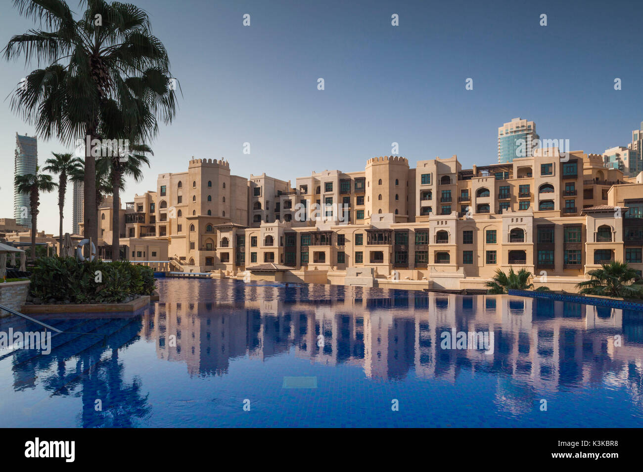 UAE, Dubai, Downtown Dubai, Schwimmbad Reflexion Stockfoto