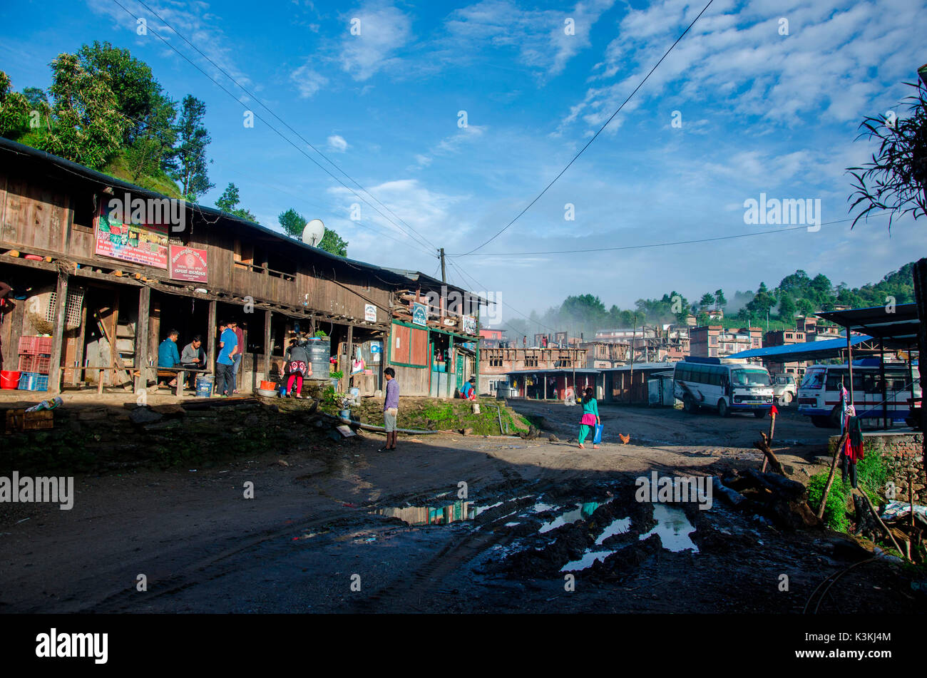 Sicht auf die Berge in der Landschaft um ramechhap. Bild während der "Indigene Völker Trek', Nepal, Asien Stockfoto