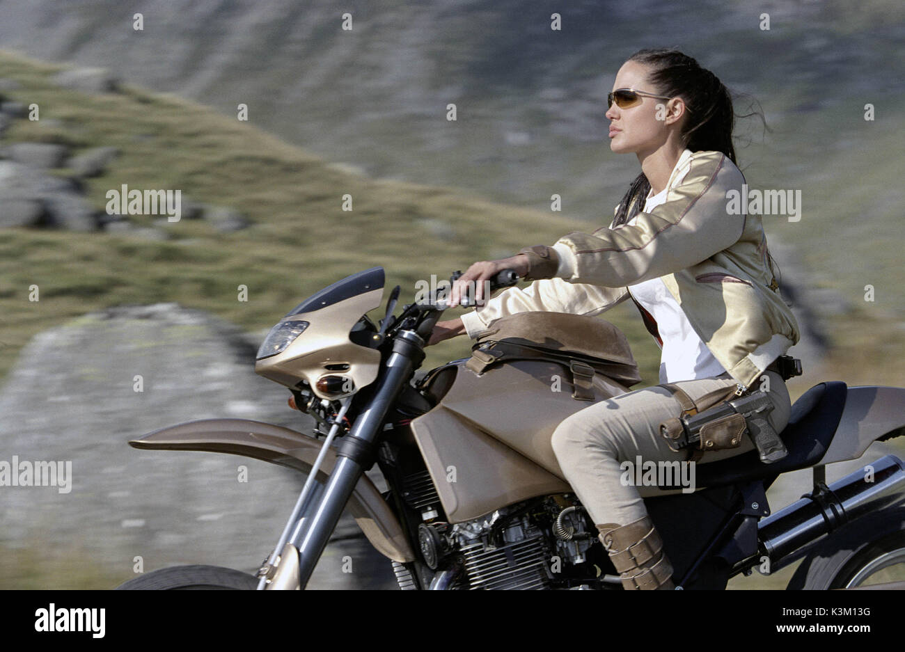 LARA CROFT Tomb Raider: die Wiege des Lebens Angelina Jolie als Lara Croft Datum: 2003 Stockfoto
