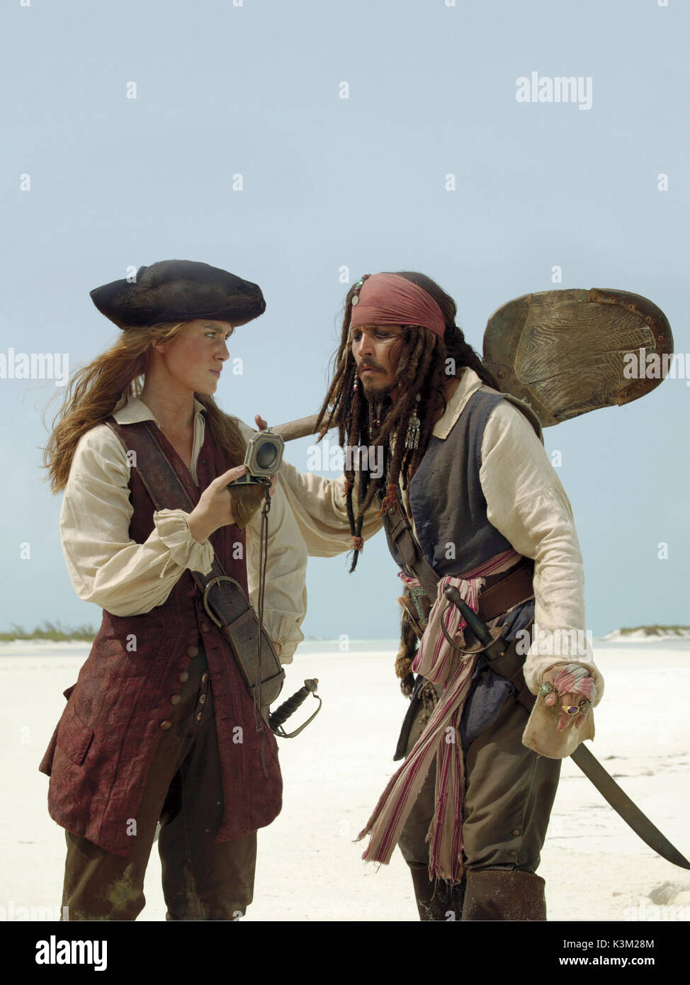 Piraten der Karibischen Meere: Brust des toten Mannes [USA 2006] Keira Knightley, Johnny Depp Datum: 2006 Stockfoto