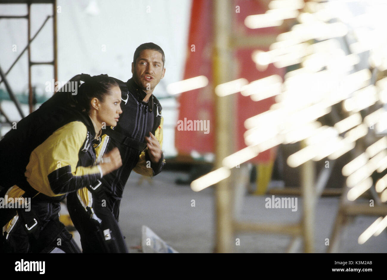 LARA CROFT Tomb Raider: die Wiege des Lebens Angelina Jolie als Lara Croft, Gerard Butler Datum: 2003 Stockfoto