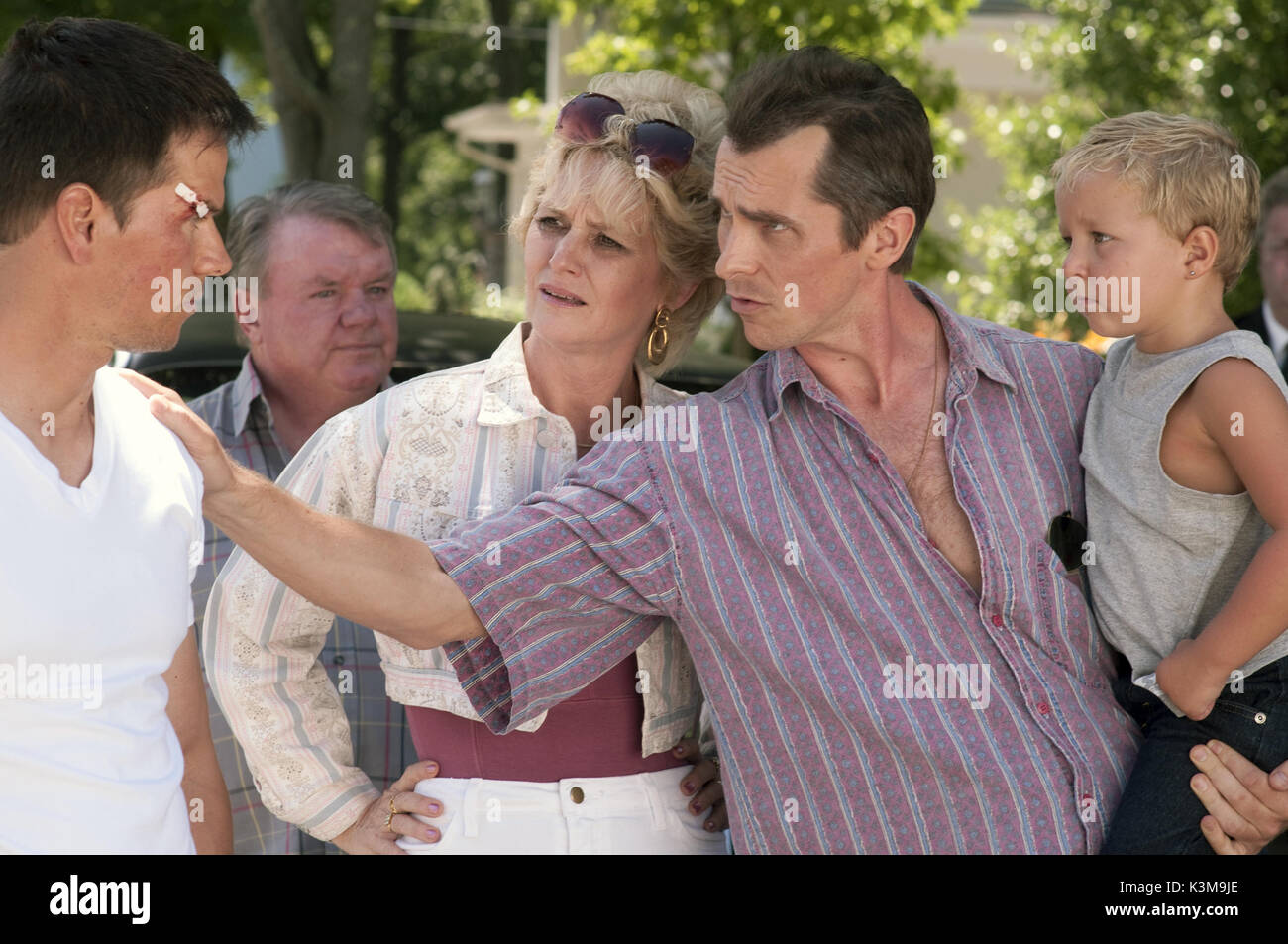 Die FIGHTER MARK WAHLBERG als Micky Ward, JACK McGEE, MELISSA LEO, Christian Bale, JACKSON NICOLL Datum: 2010 Stockfoto