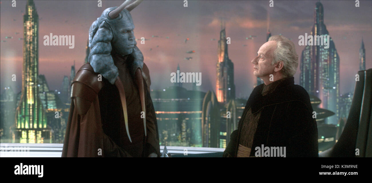 STAR WARS: Episode II - Angriff der Klonkrieger IAN MCDIARMID Datum: 2002 Stockfoto