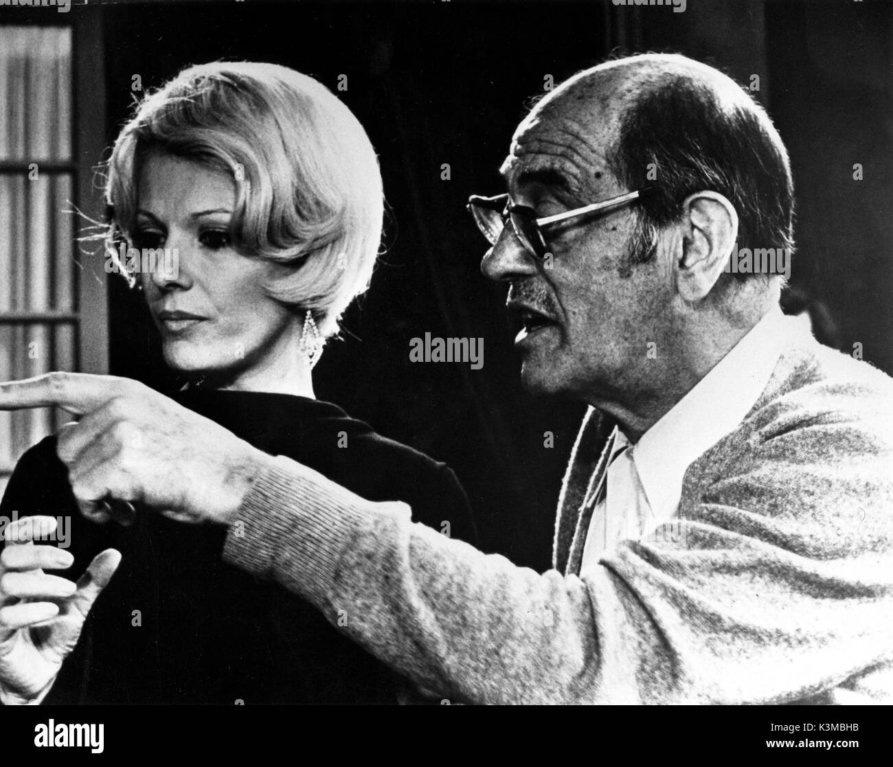 Saturierte FR/IT/SP 1972] aka Der diskrete Charme der Bourgeoisie Delphine Seyrig, Direktor Luis Bunuel Datum: 1972 Stockfoto