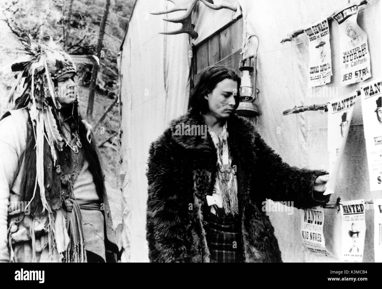 Toter Mann [US/GER/JAP 1993] aka Jim Jarmusch'S DEAD MAN [L - R] GARY BAUER, da niemand, Johnny Depp als William Blake Datum: 1993 Stockfoto