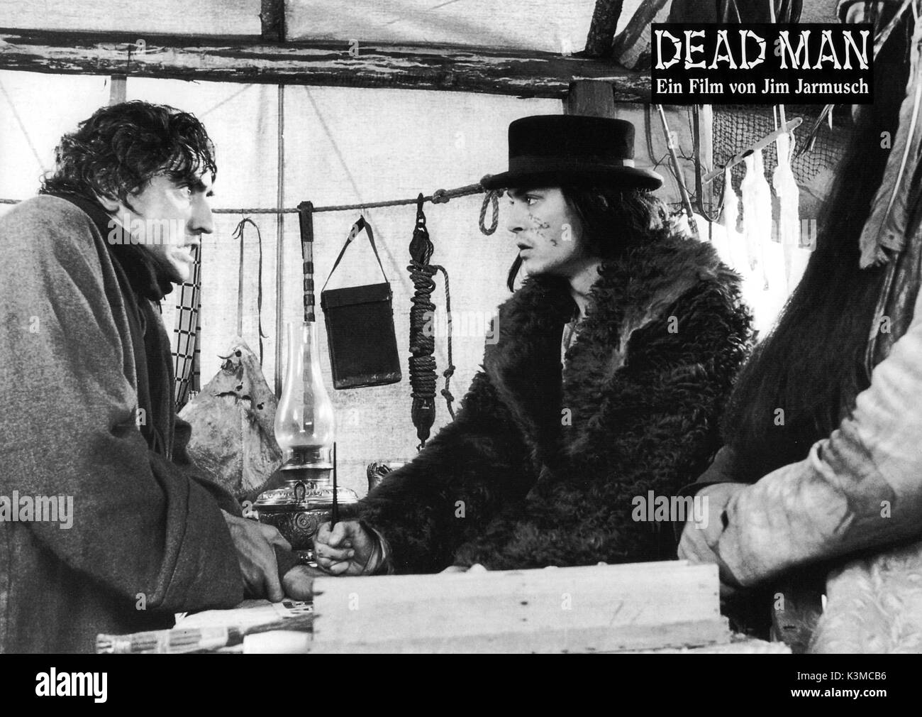 Toter Mann [US/GER/JAP 1993] aka JIM JARMUSCHS DEAD MAN Johnny Depp als William Blake [center] Datum: 1993 Stockfoto