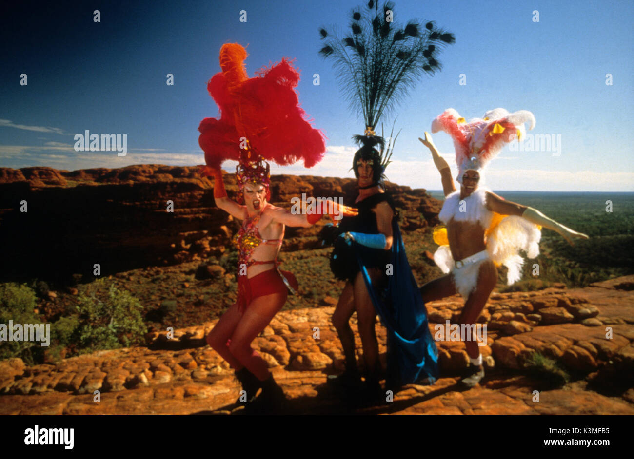 Die Abenteuer von Priscilla, Königin der Wüste [Geboren 1994] [L - R] Hugo Weaving, Terence Stamp, Guy Pearce Datum: 1994 Stockfoto