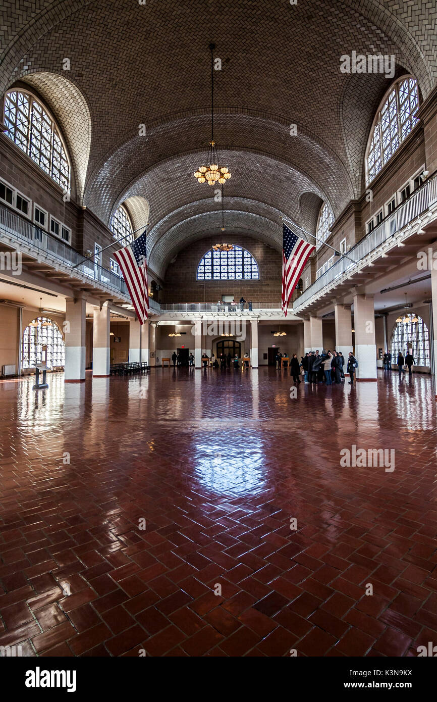 USA, New York, New York Harbor, Ellis Island Immigration Museum im ehemaligen Einwanderung Stationsgebäude, Registry-Zimmer Stockfoto