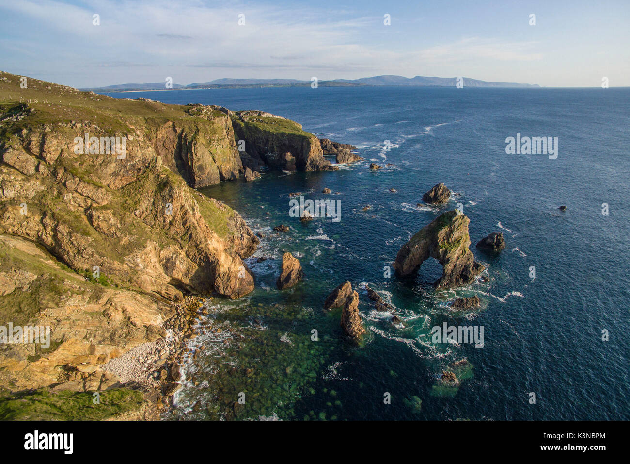 Crohy Kopf, County Donegal, Ulster, Irland, Europa. Blick über die Küste und das Meer. Stockfoto