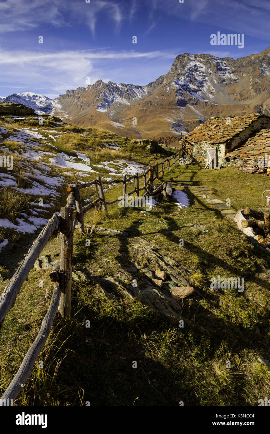 Leviona alpage, in Richtung der Hohe Weg n° 2 (Valsavarenche, Nationalpark Gran Paradiso, Aostatal, Italien) Stockfoto