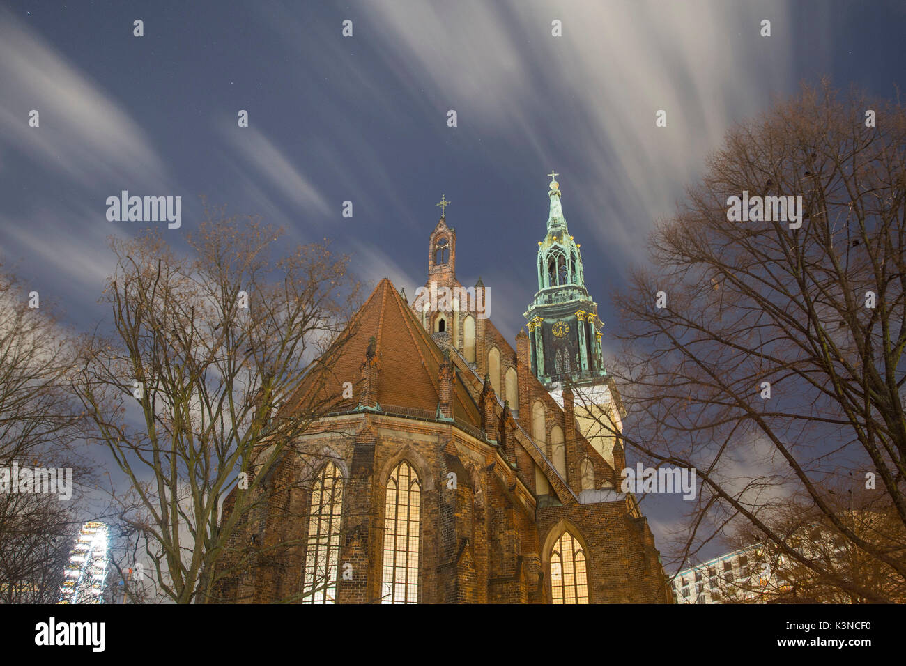 Die Marienkirche in Alexanderplatz - Berlin - Deutschland - Europa Stockfoto
