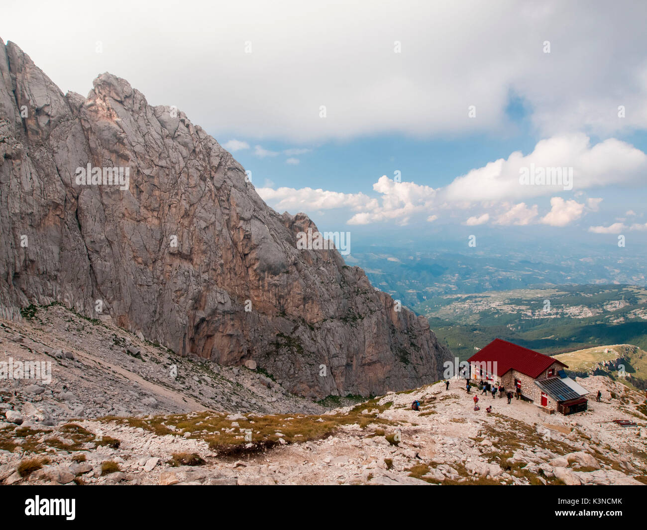Europa, Italien, Abruzzen. Rifugio Franchetti im Nationalpark Gran Sasso Stockfoto