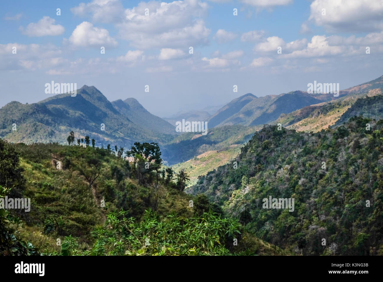 Ein Blick über die Bergketten auf dem Inle-see Kalaw zu Trek gestoßen, Myanmar Stockfoto