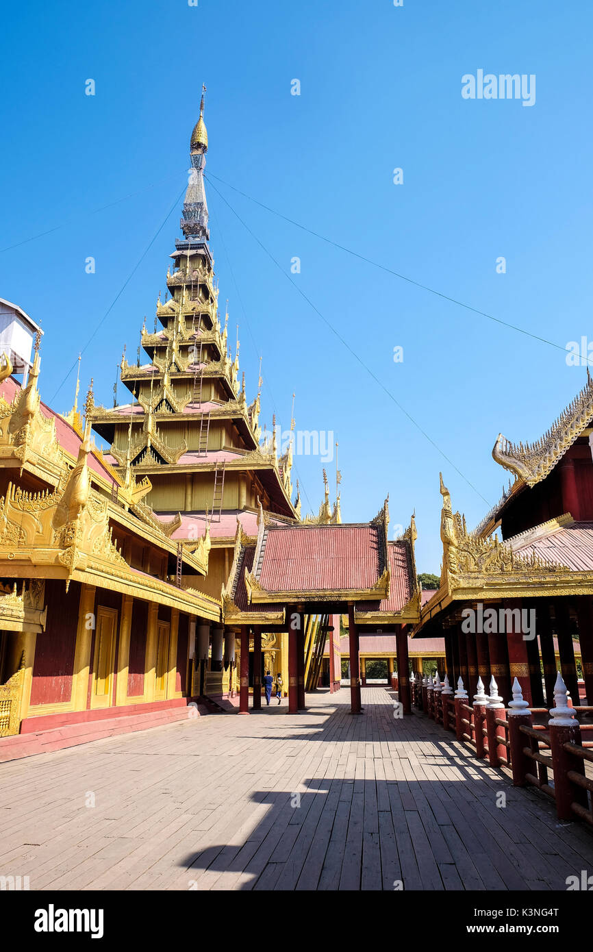 Goldene Pagode in Mandalay, Myanmar Stockfoto