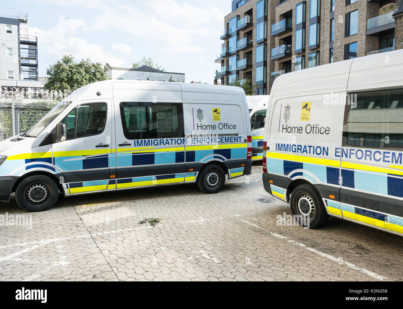 Home Office Immigration Enforcement Vehicles in Southwark, London, SE1, England, UK Stockfoto