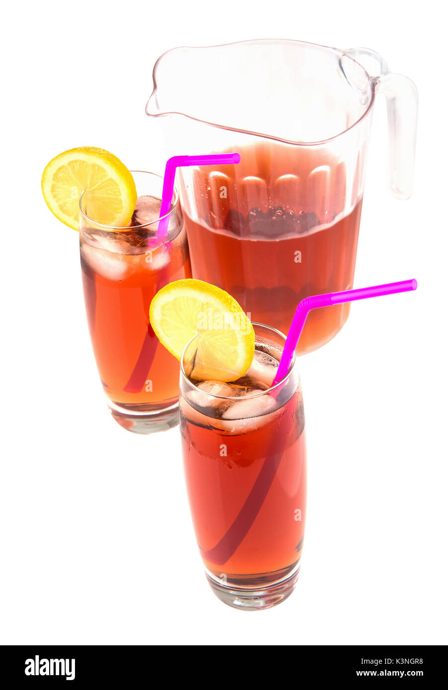 Gläser Eistee mit Zitrone Limette Slice Stockfoto