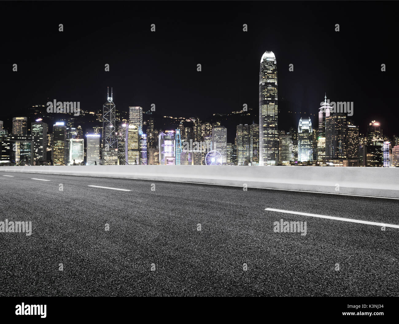 Inner City Road im Herzen von Hong Kong. Stockfoto
