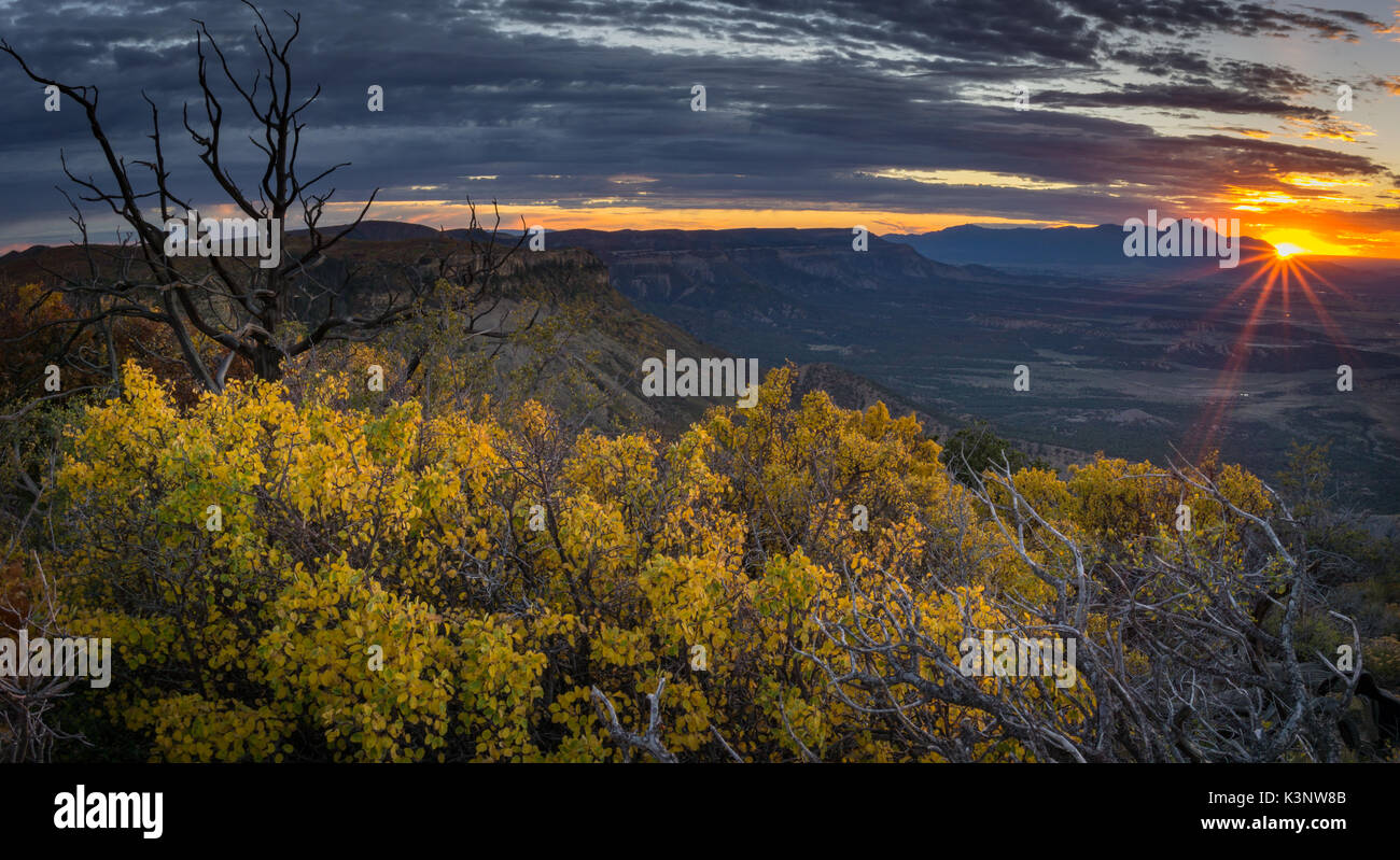 Sonnenuntergang am Point Lookout - Mesa Verde National Park. Cortez, Colorado Stockfoto