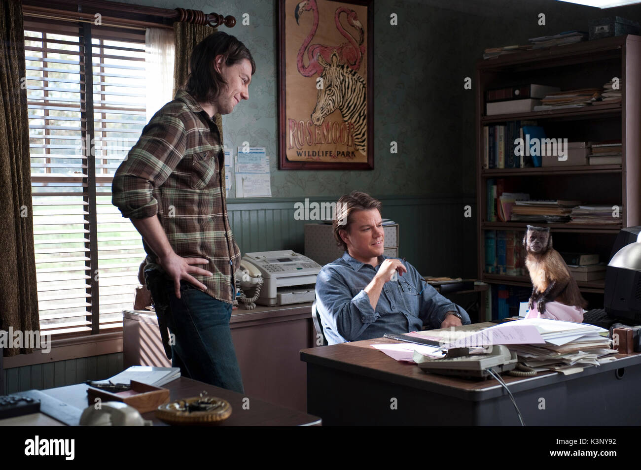 Wir kauften ein ZOO [USA 2011] [L - R] PATRICK FUGIT, MATT DAMON, CRYSTAL DER AFFE Datum: 2011 Stockfoto