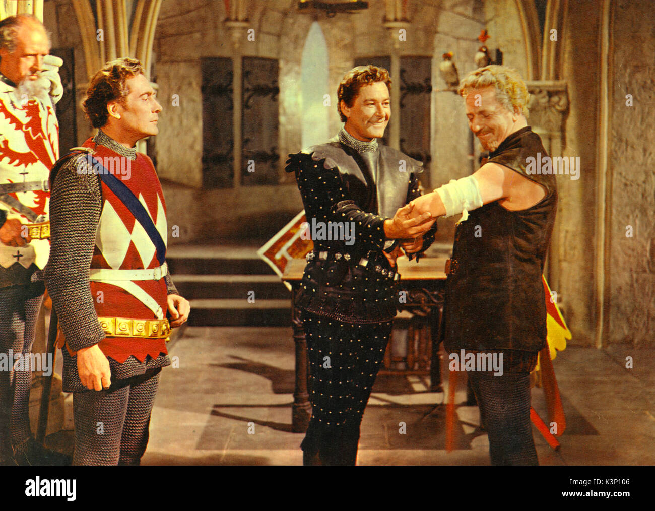 Die Dark Avenger [BR 1955] Errol Flynn [center], RUPERT DAVIES Datum: 1955 Stockfoto