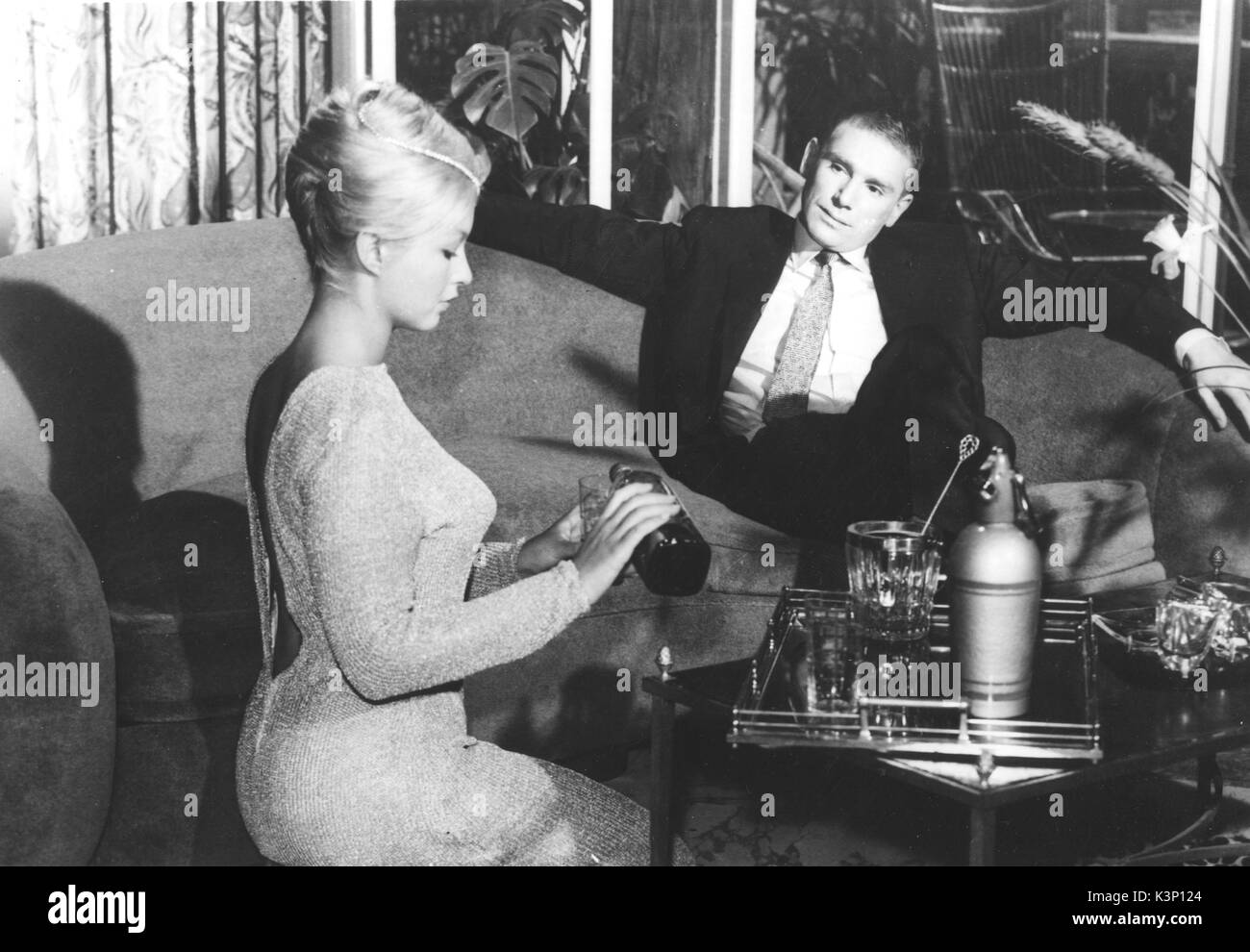 LES CANAILLES [FR/IT 1960] aka NEHMEN MICH WIE ICH BIN MARINA VLADY, ROBERT HOSSEIN Datum: 1960 Stockfoto