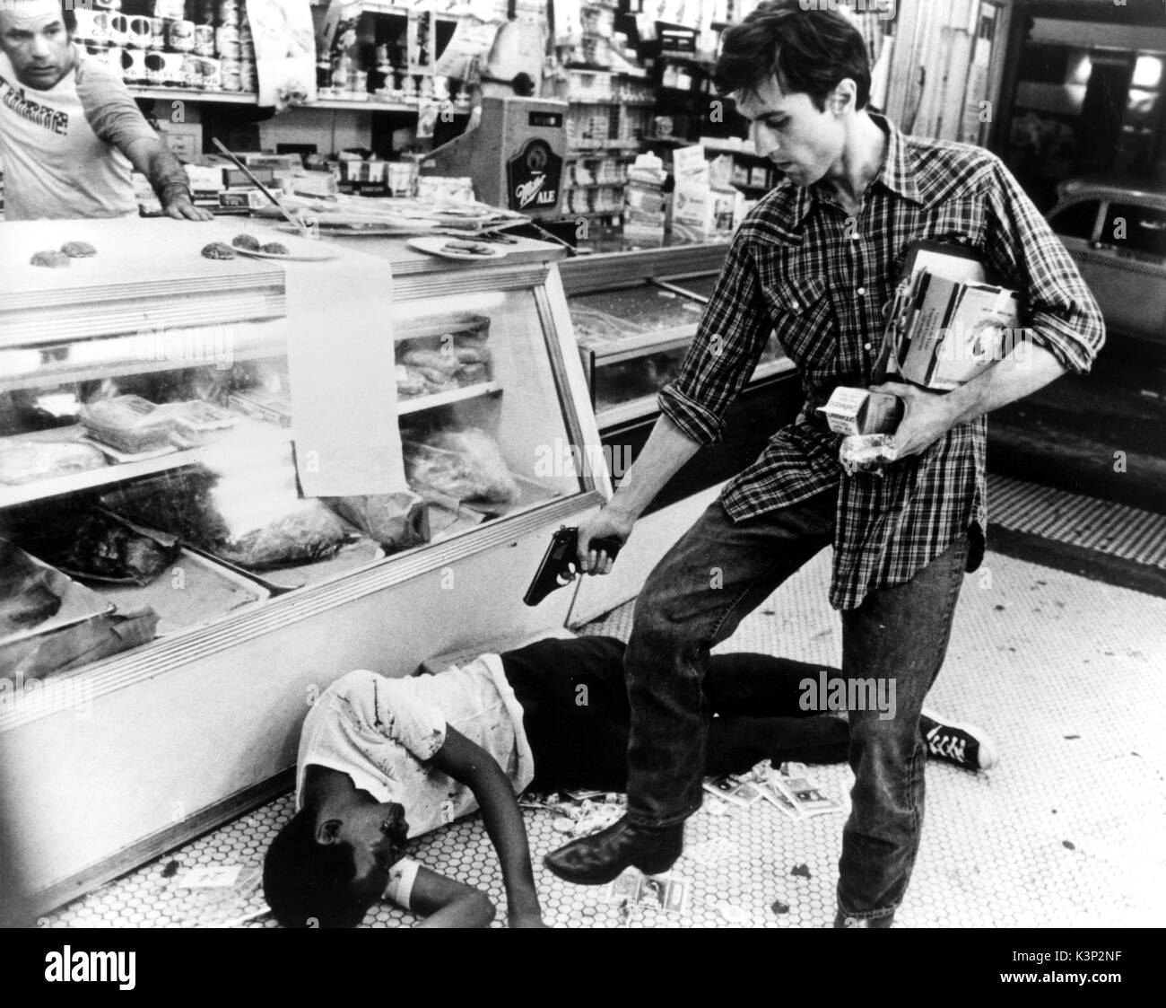 TAXI DRIVER [USA 1976] VICTOR ARGO, [?] NAT GRANT als Stick-up-Mann, ROBERT DE NIRO als Travis Bickle Datum: 1976 Stockfoto