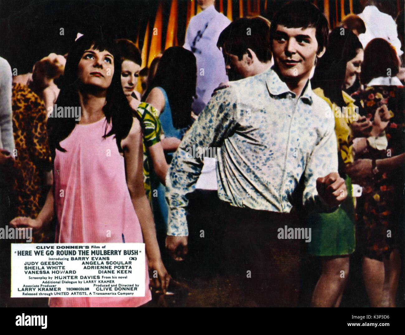 HERE WE GO ROUND THE MULBERRY BUSH [BR 1967] BARRY EVANS Datum: 1967 Stockfoto